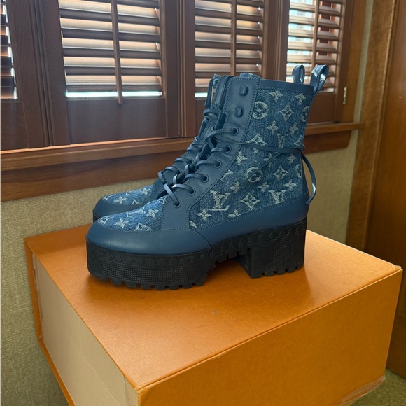 LV Remix Laureate Platform Desert Boot Denim Lace-Up Boots - Picture 3 of 12